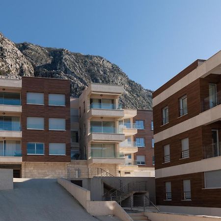 Bonintro Lux Apartment Kotor Exterior foto