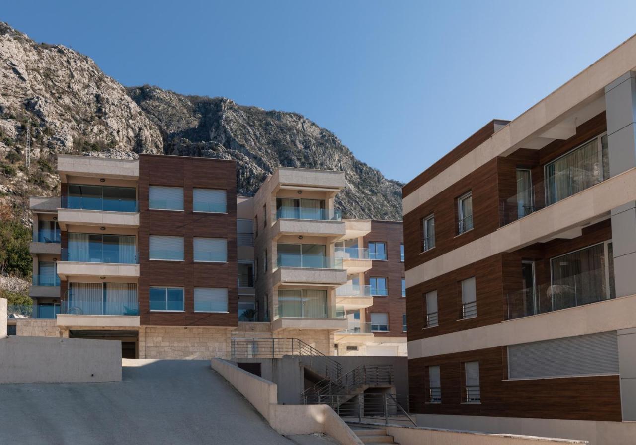 Bonintro Lux Apartment Kotor Exterior foto